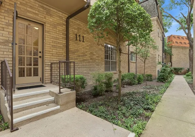 1st image of 4312 Bellaire Dr S, Fort Worth, TX 76109