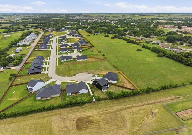 Homes for sale in Godley, TX | 593 Highview Ct, Godley, TX 76044 | MLS# 21263521
