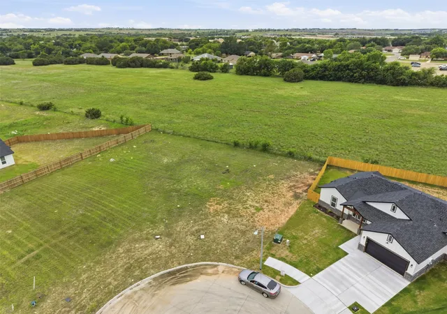 Homes for sale in Godley, TX | 593 Highview Ct, Godley, TX 76044 | MLS# 21263521