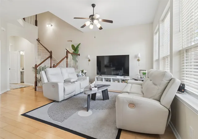 3rd image of 3861 Marcillia Cir, Irving, TX 75038 | MLS# 21263539