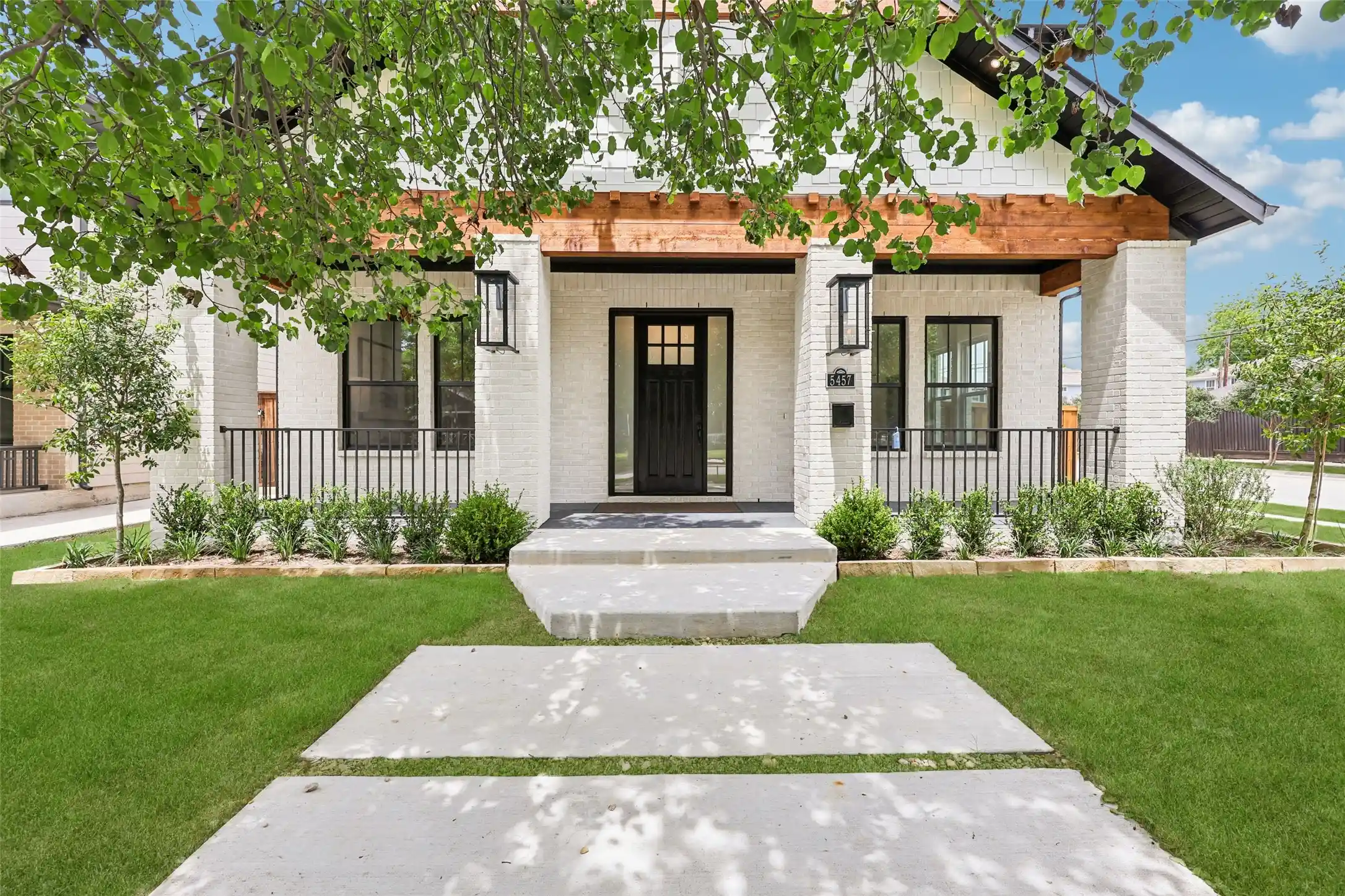 Photo 1 of Single family home for sale at 5457 Bonita Ave, Dallas, TX 75206 | MLS# 21256130 | Listing updated on 2026-10-11