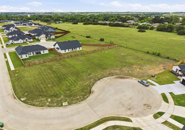 Homes for sale in Godley, TX | 589 Highview Ct, Godley, TX 76044 | MLS# 21263498