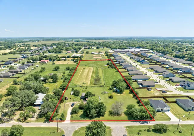 Photo 2 of Land for sale at 305 Swaha Dr, Tioga, TX 76271 | MLS# 21254013 | Listing updated on 2026-10-02