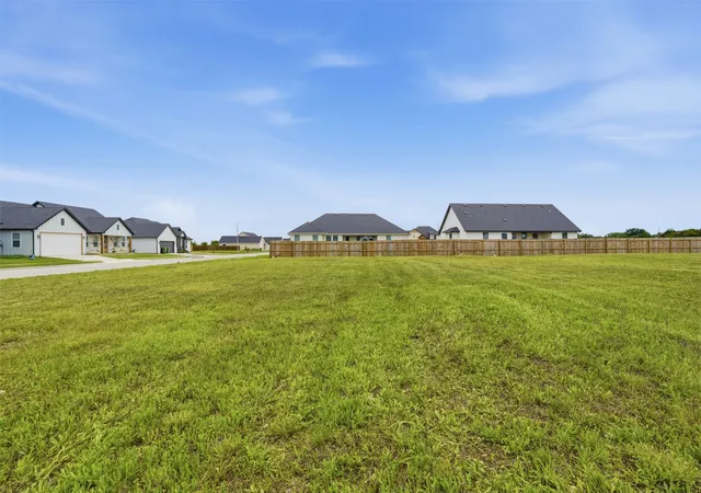 Homes for sale in Godley, TX | 585 Highview Ct, Godley, TX 76044 | MLS# 21263464