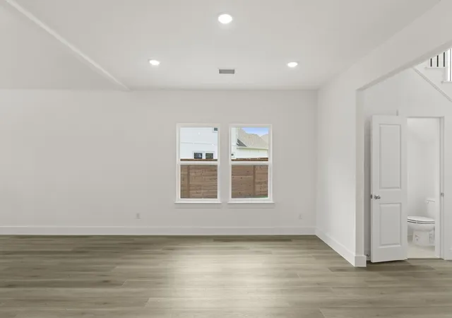 Photo 3 of Single family home for sale at 2000 Blossom St, Mesquite, TX 75181 | MLS# 21264882 | Listing updated on 2026-07-18
