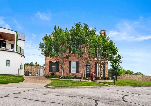 Photo 1 of Single family home for sale at 40 Enclave Ct, Waco, TX 76708 | MLS# 21250524 | Listing updated on 2026-08-20