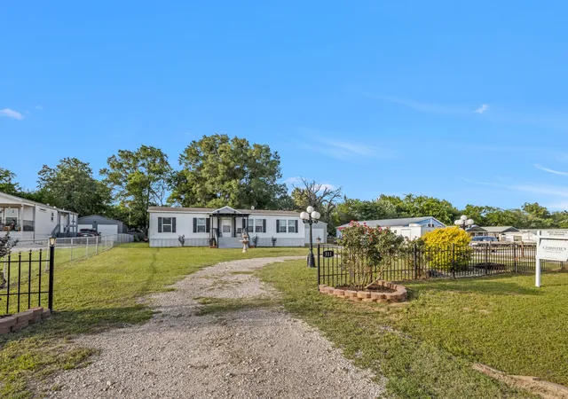 Homes for sale in Quitman, TX | 331 Little River Bnd, Quitman, TX 75783 | MLS# 21264792