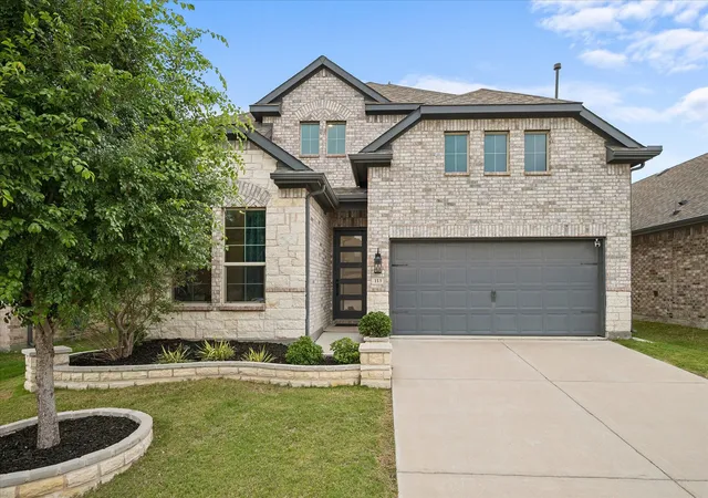 Homes for sale in Garland, TX | 113 Camelia St, Garland, TX 75043 | MLS# 21264906