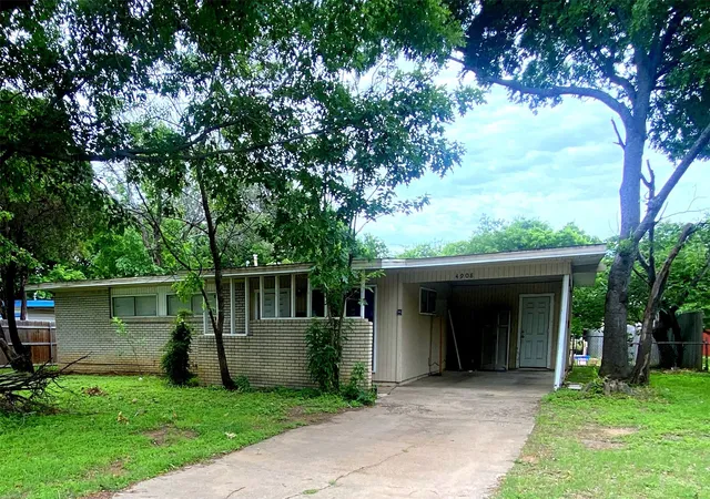 Single family home for sale at 4908 Virgil St, Fort Worth, TX 76119 | MLS# 21263124