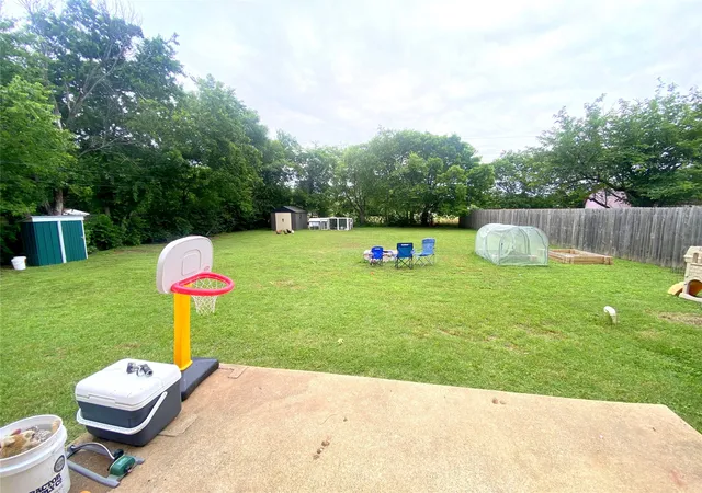 Photo 2 of Single family home for sale at 4908 Virgil St, Fort Worth, TX 76119 | MLS# 21263124 | Listing updated on 2026-08-20