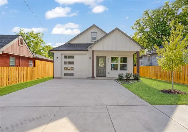 Photo 1 of Single family home for sale at 413 N Colbert Ave, Sherman, TX 75090 | MLS# 21263293 | Listing updated on 2026-10-07