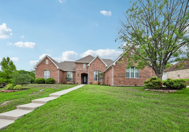 Homes for sale in Weatherford, TX | 2201 Riverwood Dr, Weatherford, TX 76087 | MLS# 21252379