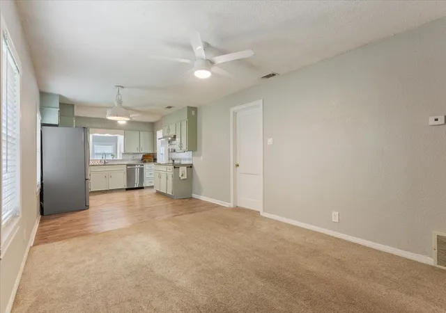 Photo 3 of Sale Pending at 200 Karma Dr, Woodway, TX 76712 | MLS# 21264545 | Listing updated on 2026-08-25