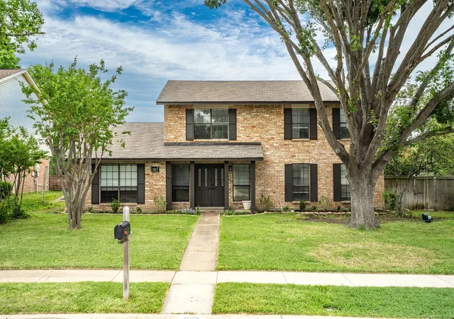 Photo 1 of Sale Pending at 1917 E Collins Blvd, Richardson, TX 75081 | MLS# 21263870 | Listing updated on 2026-07-23