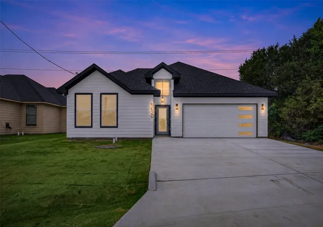 1st image of 5620 Van Horn Dr, Granbury, TX 76048 | MLS# 21265018