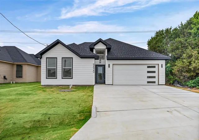 2nd image of 5620 Van Horn Dr, Granbury, TX 76048 | MLS# 21265018