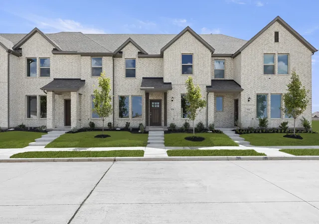 Townhouse for sale at 5228 Roll Cast Rd, Royse City, TX 75189 | MLS# 21265194