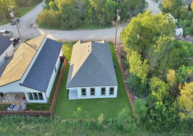 27th image of 5805 Barkridge Dr, Granbury, TX 76048 | MLS# 21265208