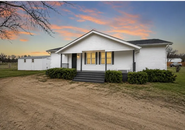 Homes for sale in Whitesboro, TX | 2801 County Road 115, Whitesboro, TX 76273 | MLS# 21265327