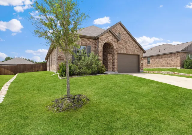 Photo 2 of Single family home for sale at 2320 Atlantic Ave, Anna, TX 75409 | MLS# 21265320 | Listing updated on 2026-08-30