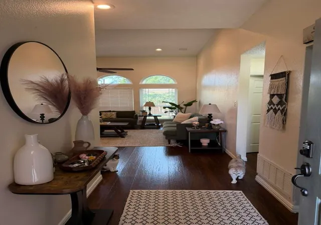 Photo 3 of Single family home for sale at 906 Busby, Cedar Hill, TX 75104 | MLS# 21265360 | Listing updated on 2026-07-24