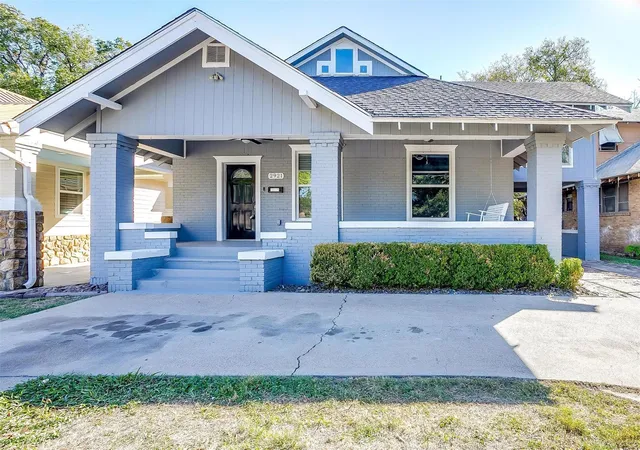 Homes for sale in Fort Worth, TX | 2921 S Jennings Ave, Fort Worth, TX 76110 | MLS# 21265383