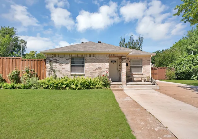 Homes for sale in Irving, TX | 409 Roberts Ave, Irving, TX 75060 | MLS# 21265391