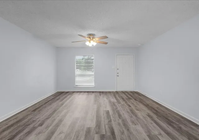 Photo 3 of Single family home for sale at 303 Mansfield Rd, Cleburne, TX 76031 | MLS# 21265196 | Listing updated on 2026-08-31
