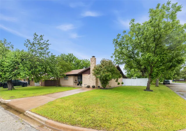 Photo 32 of Single family home for sale at 4416 Mimosa Dr, Brownwood, TX 76801 | MLS# 21265079 | Listing updated on 2026-10-02