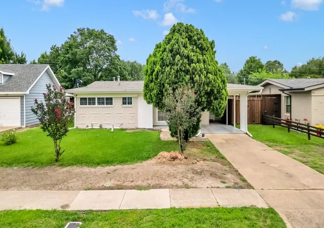 4th image of 1614 Briarwood Ln, Irving, TX 75061 | MLS# 21264024