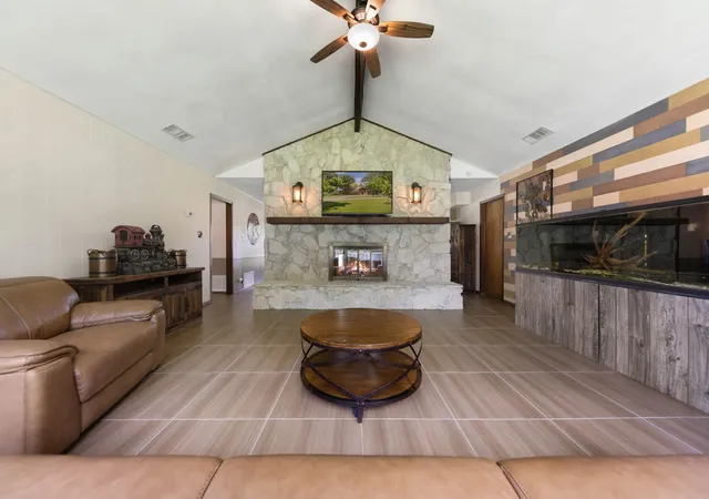 Photo 4 of Sale Pending at 7808 Ileson Rd, Aubrey, TX 76227 | MLS# 21265390 | Listing updated on 2026-08-20