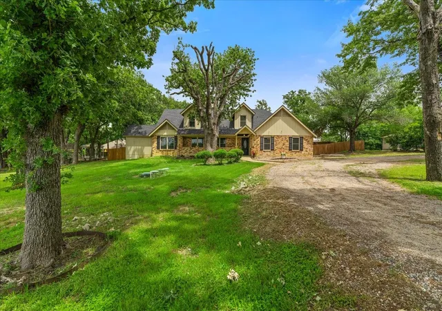 Photo 2 of Single family home for sale at 3703 Nw County Road 0016, Corsicana, TX 75110 | MLS# 21265219 | Listing updated on 2026-09-27