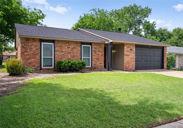 Photo 2 of Sale Pending at 306 Hardwood Trl, Mesquite, TX 75150 | MLS# 21258383 | Listing updated on 2026-07-24