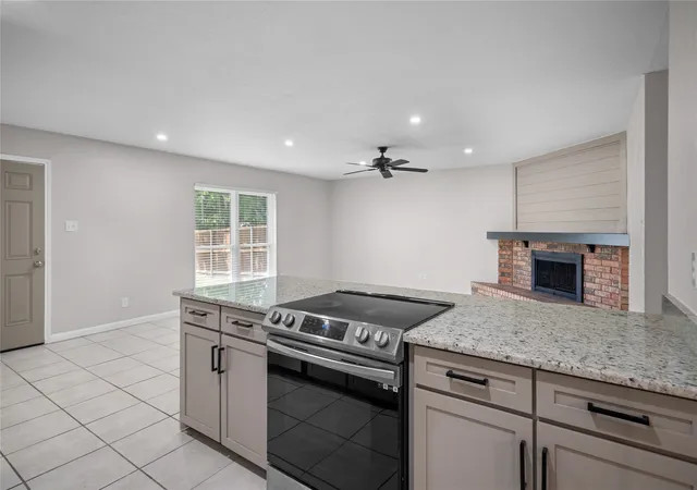 Photo 4 of Sale Pending at 306 Hardwood Trl, Mesquite, TX 75150 | MLS# 21258383 | Listing updated on 2026-07-24