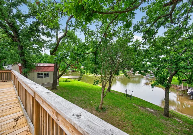 Photo 1 of Manufactured home for sale at 115 Wren Ln, Gun Barrel City, TX 75156 | MLS# 21264474 | Listing updated on 2026-08-31