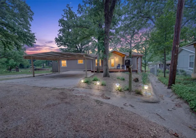 Photo 3 of Manufactured home for sale at 115 Wren Ln, Gun Barrel City, TX 75156 | MLS# 21264474 | Listing updated on 2026-08-31
