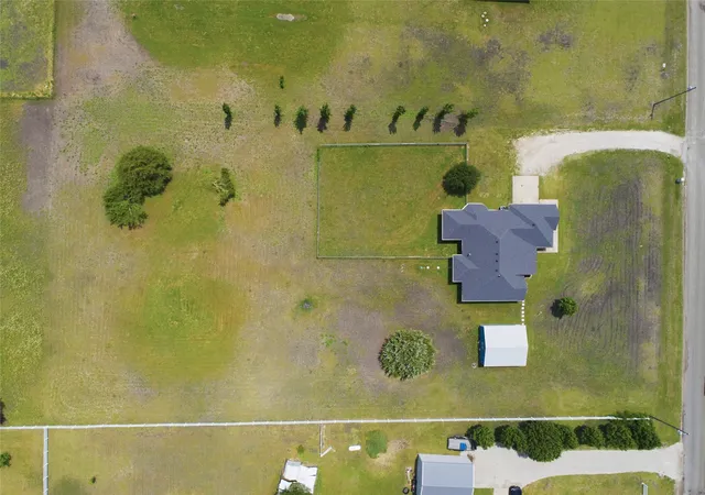 Homes for sale in Trenton, TX | 137 Judah Cir, Trenton, TX 75490 | MLS# 21263020