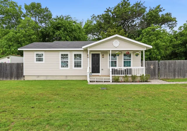 Photo 1 of Sale Pending at 258 Spring Valley Cir, Azle, TX 76020 | MLS# 21265491 | Listing updated on 2026-10-06