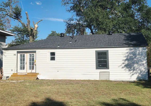 Photo 3 of Single family home for sale at 1000 S Church, Paris, TX 75460 | MLS# 21265529 | Listing updated on 2026-08-29