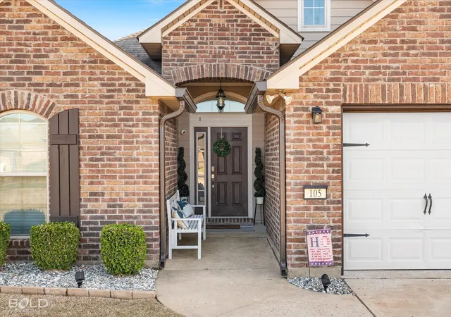Photo 3 of Sale Pending at 105 Grand Cane Ct, Bossier City, LA 71111 | MLS# 21253288 | Listing updated on 2026-07-18