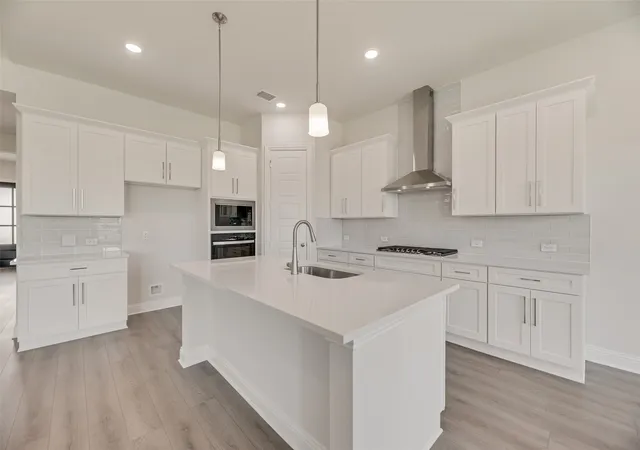 Photo 3 of Single family home for sale at 8893 Wyndemere Ln, Frisco, TX 75036 | MLS# 21265549 | Listing updated on 2026-08-19