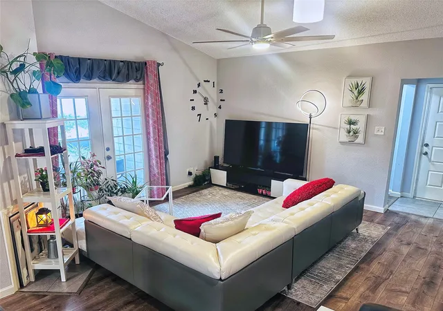 Homes for sale in Dallas, TX | 8545 Midpark Rd #40, Dallas, TX 75240 | MLS# 21264048