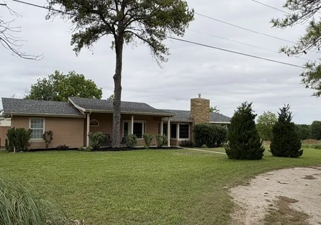 Homes for sale in Possum Kingdom Lake, TX | 623 N 2353 Rd, Possum Kingdom Lake, TX 76449 | MLS# 21265204