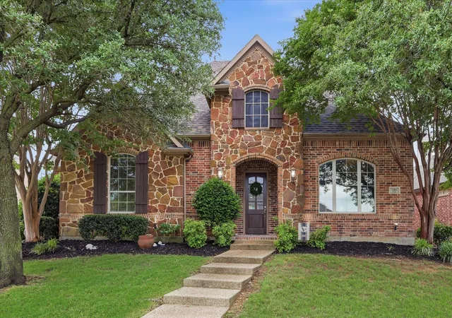 2nd image of 1366 Foster St, Lantana, TX 76226 | MLS# 21237577