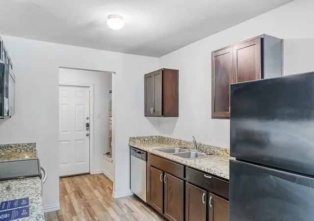 Homes for sale in Gainesville, TX | 602 N Taylor St, Gainesville, TX 76240 | MLS# 21265634