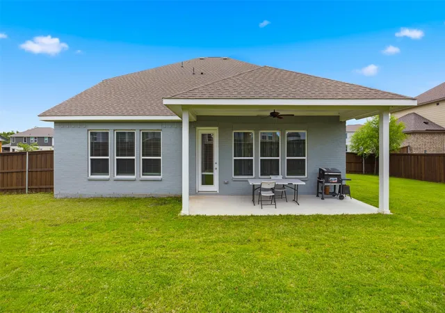 4th image of 5805 Heatherwood Loop, Sachse, TX 75048 | MLS# 21243468