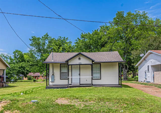 Homes for sale in Sulphur Springs, TX | 317 Fuller St, Sulphur Springs, TX 75482 | MLS# 21265643