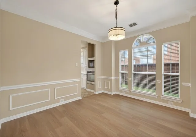 Photo 3 of Single family home for sale at 402 Montclair Dr, Allen, TX 75013 | MLS# 21265653 | Listing updated on 2026-10-08