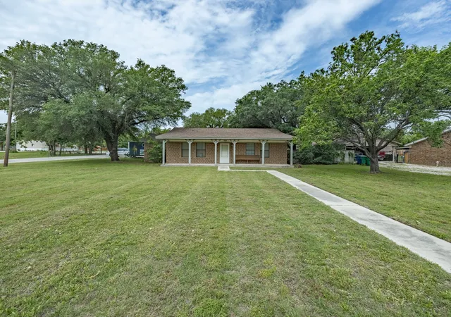 Homes for sale in Chico, TX | 308 Oakwood St, Chico, TX 76431 | MLS# 21265678