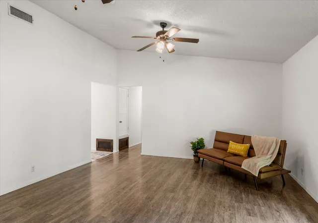 Single family home for sale at 524 Park Ln, Mount Vernon, TX 75457 | MLS# 21265712 | Listing updated on 2026-09-30
